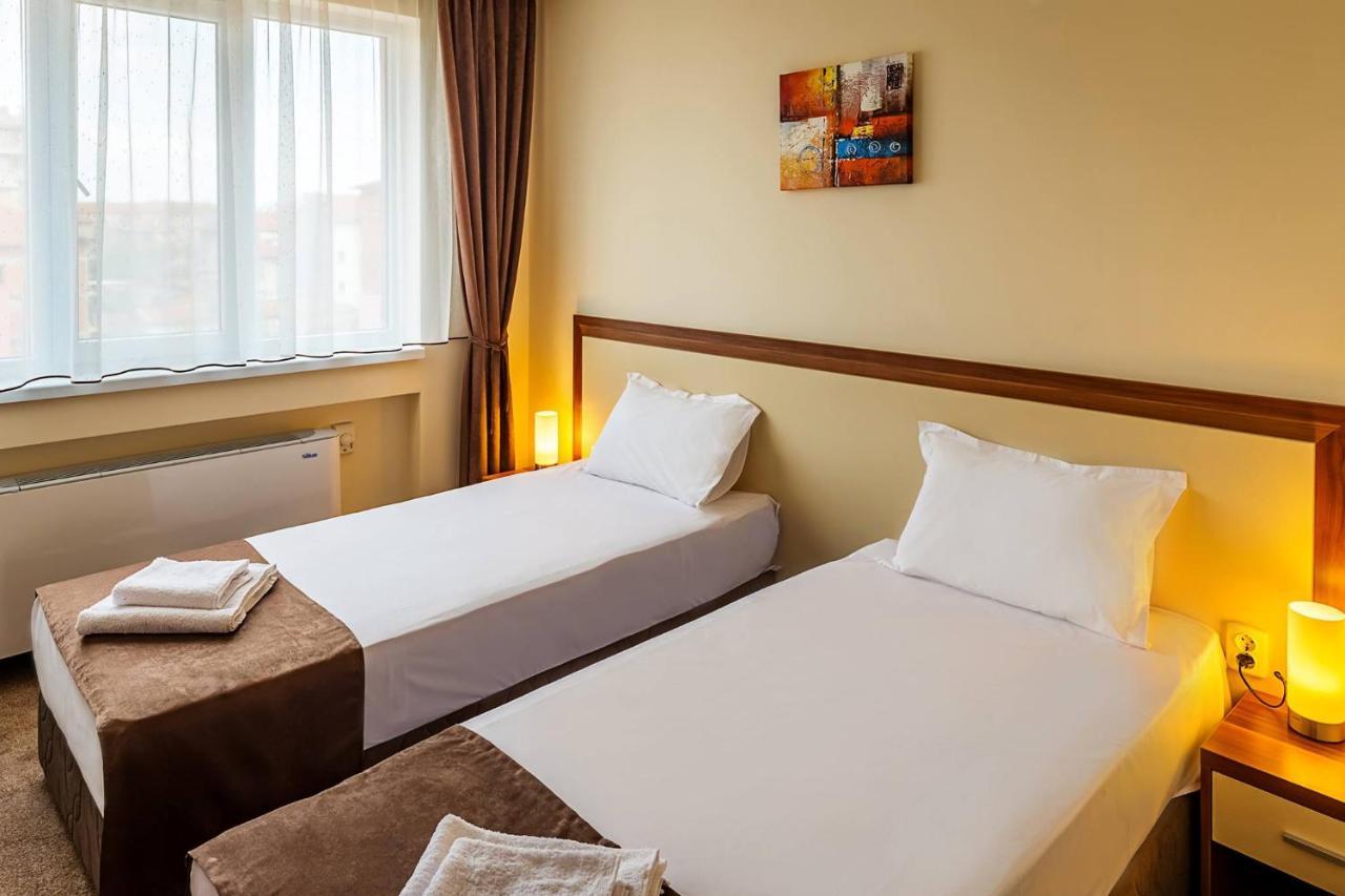 Family Hotel Bulgaria Kharmanli Buitenkant foto